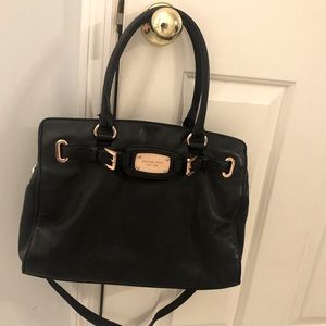 LAST CHANCE ✨ Michael Kors black with rose gold hardware